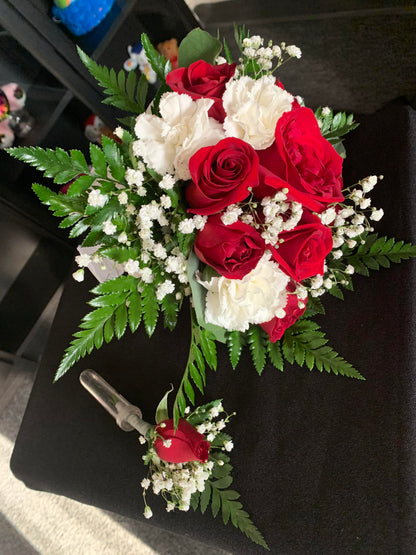 BRIDAL BOUQUET WHITE AND RED